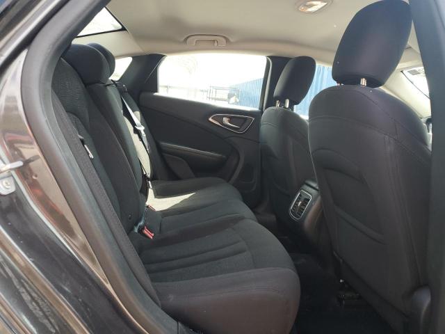 Photo 10 from auction – 2015 CHRYSLER 200 LIMITE with VIN 1C3CCCAB0FN623981