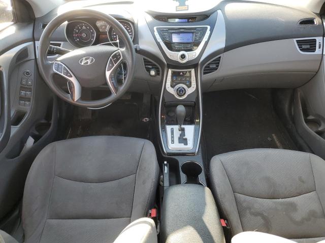 Photo 8 from auction – 2012 HYUNDAI ELANTRA GL with VIN 5NPDH4AE7CH120624
