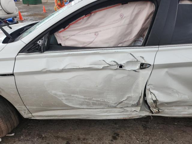 Photo 7 from auction – 2024 VOLKSWAGEN JETTA with VIN 3VWGM7BU9RM085679