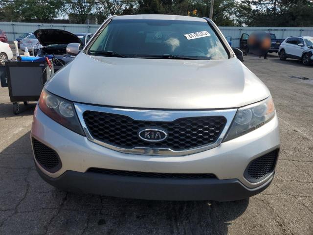 Photo 5 from auction – 2013 KIA SORENTO LX with VIN 5XYKTCA67DG420410