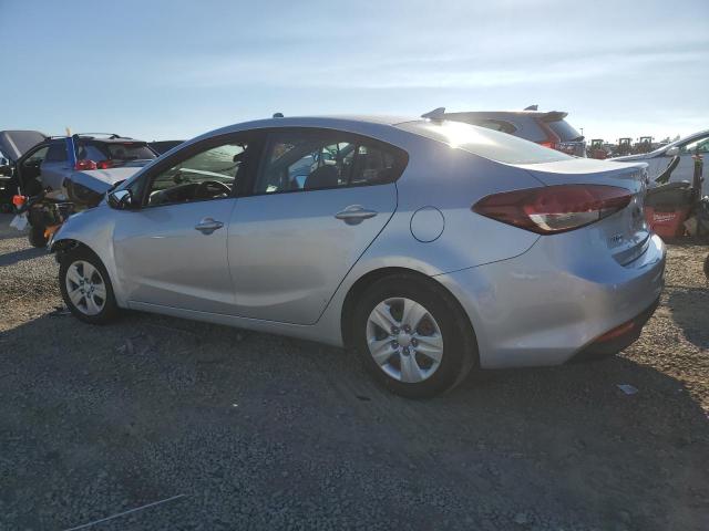 Photo 2 from auction – 2017 KIA FORTE LX with VIN 3KPFK4A71HE075199