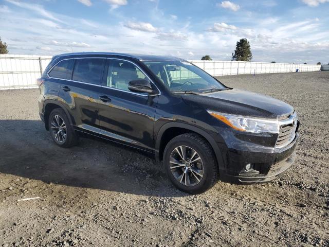 Photo 4 from auction – 2016 TOYOTA HIGHLANDER XLE with VIN 5TDJKRFH0GS257280