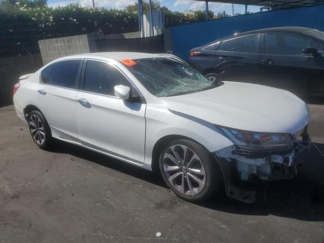 Photo 4 from auction – 2015 HONDA ACCORD with VIN 1HGCR2F50FA041685