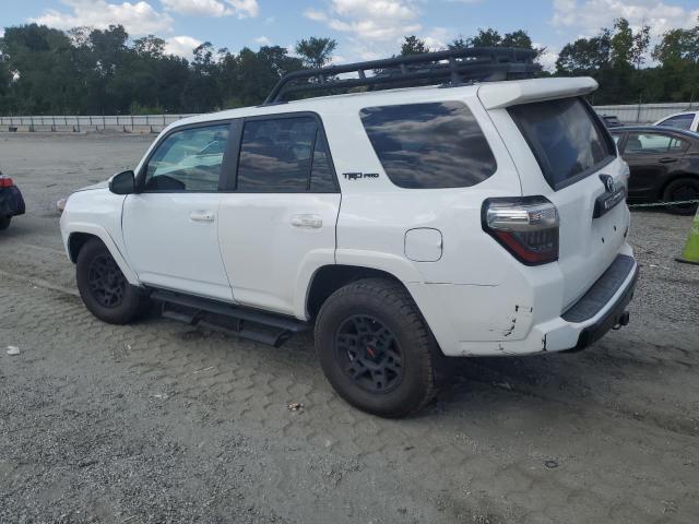 Photo 2 from auction – 2020 TOYOTA 4RUNNER SR with VIN JTEBU5JRXL5819107