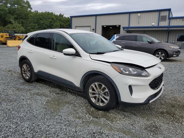 Photo 4 from auction – 2020 FORD ESCAPE SE with VIN 1FMCU0G65LUA46184