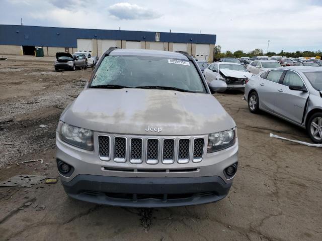 Photo 5 from auction – 2017 JEEP COMPASS LATITUDE with VIN 1C4NJCEB2HD182447
