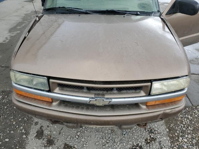Photo 11 from auction – 2003 CHEVROLET BLAZER with VIN 1GNDT13W92K236496
