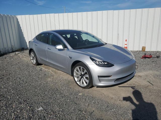 Photo 4 from auction – 2018 TESLA MODEL 3 with VIN 5YJ3E1EA3JF009610