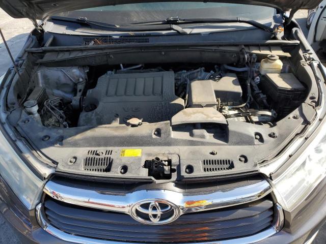 Photo 12 from auction – 2016 TOYOTA HIGHLANDER with VIN 5TDKKRFH7GS161666