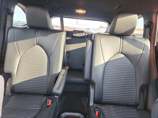 Photo 10 from auction – 2025 TOYOTA HIGHLANDER with VIN 5TDKDRBH3SS586519