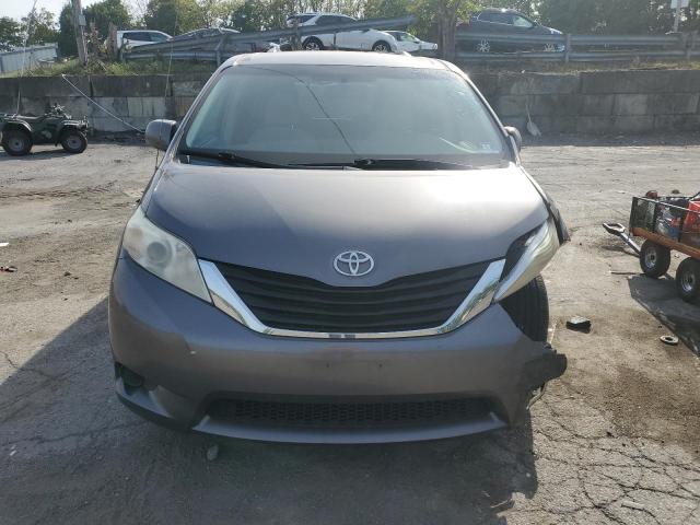 Photo 5 from auction – 2011 TOYOTA SIENNA LE with VIN 5TDKK3DC1BS141779
