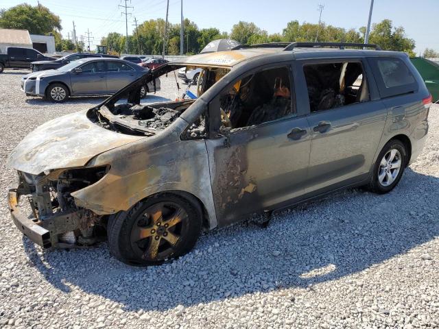 TOYOTA SIENNA 2011 with VIN 5TDZK3DCXBS082066 - Photo from auction