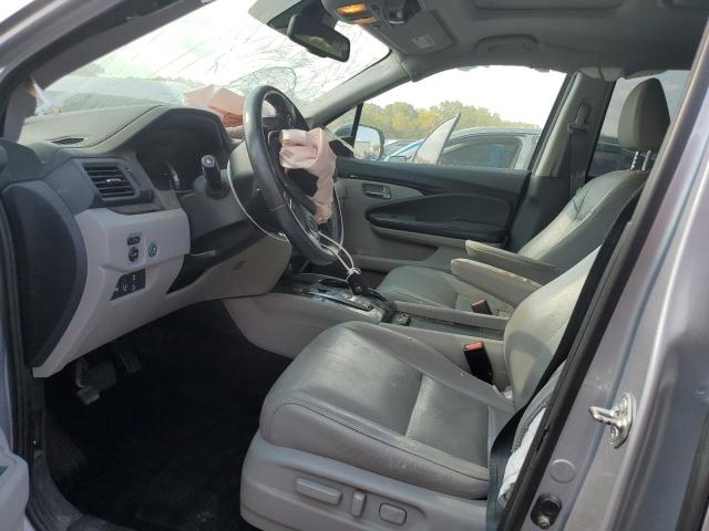 Photo 7 from auction – 2017 HONDA PILOT TOUR with VIN 5FNYF6H94HB068161