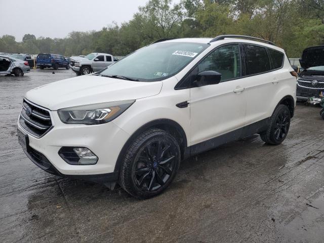 Photo 1 from auction – 2017 FORD ESCAPE SE with VIN 1FMCU9GD9HUD10016