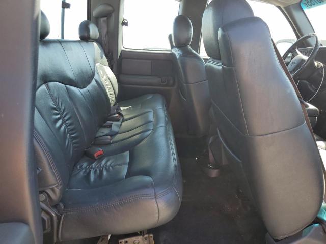 Photo 10 from auction – 2000 CHEVROLET SILVERADO with VIN 1GCEK19T7YE161088