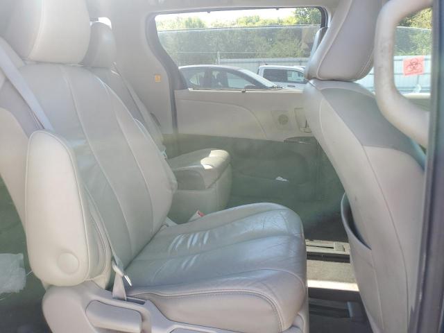 Photo 11 from auction – 2011 TOYOTA SIENNA XLE with VIN 5TDYK3DC2BS074927
