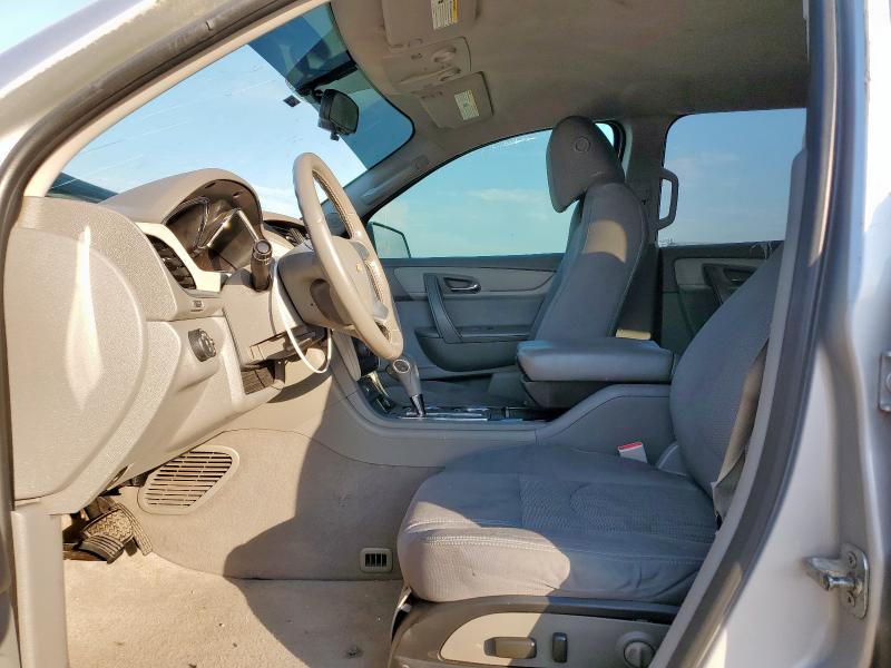 Photo 7 from auction – 2017 CHEVROLET TRAVERSE L with VIN 1GNKRGKD9HJ132615