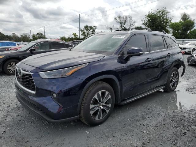 Photo 1 from auction – 2022 TOYOTA HIGHLANDER with VIN 5TDGZRAHXNS541493