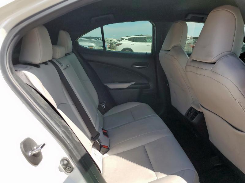 Photo 11 from auction – 2020 LEXUS UX 200 with VIN JTHX3JBH9L2023556