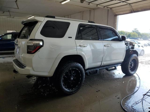Photo 3 from auction – 2021 TOYOTA 4RUNNER SR with VIN JTEMU5JR9M5889756