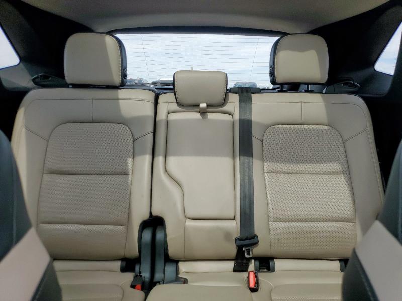 Photo 10 from auction – 2020 FORD ESCAPE SEL with VIN 1FMCU0H69LUC05819