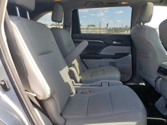 Photo 11 from auction – 2015 TOYOTA HIGHLANDER with VIN 5TDYKRFH4FS094582