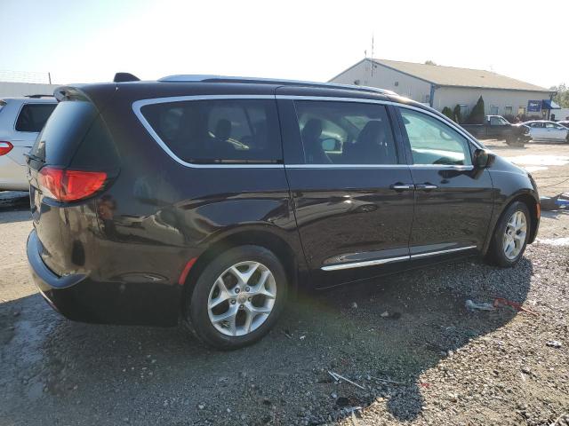 Photo 3 from auction – 2017 CHRYSLER PACIFICA T with VIN 2C4RC1EG2HR832192