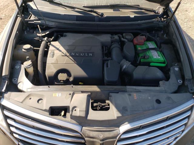 Photo 11 from auction – 2017 LINCOLN MKT with VIN 2LMHJ5NK0HBL01630
