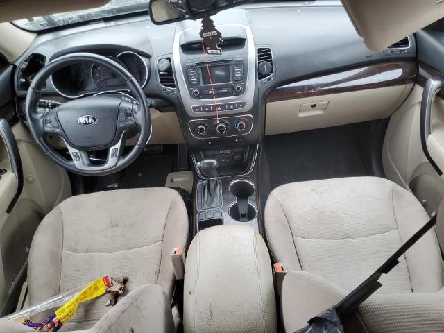 Photo 8 from auction – 2015 KIA SORENTO LX with VIN 5XYKTCA62FG582805