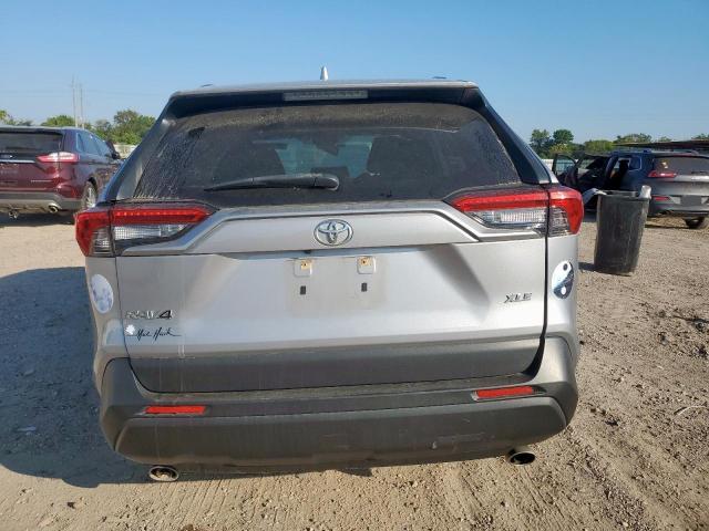 Photo 6 from auction – 2019 TOYOTA RAV4 XLE with VIN JTMW1RFV3KD031852