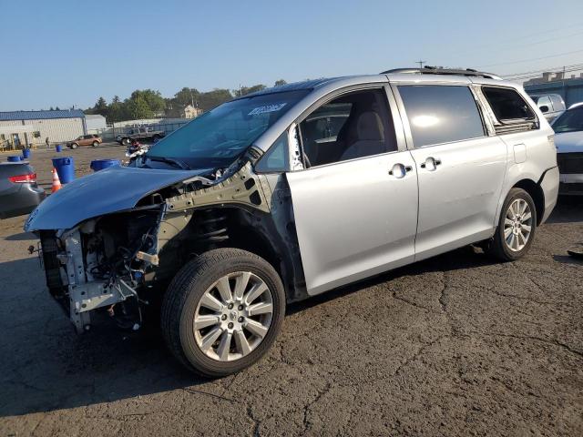 Photo 1 from auction – 2013 TOYOTA SIENNA LE with VIN 5TDJK3DCXDS063324