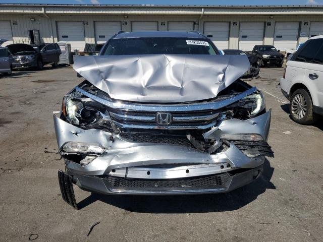 Photo 5 from auction – 2018 HONDA PILOT TOUR with VIN 5FNYF6H95JB045963