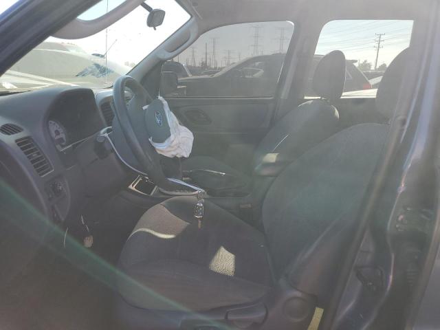 Photo 7 from auction – 2005 FORD ESCAPE XLT with VIN 1FMYU03135KA15501