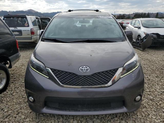 Photo 5 from auction – 2017 TOYOTA SIENNA SE with VIN 5TDXZ3DC6HS801986