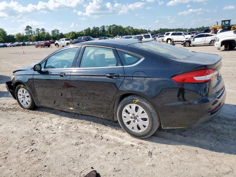 Photo 2 from auction – 2019 FORD FUSION S with VIN 3FA6P0G76KR282971