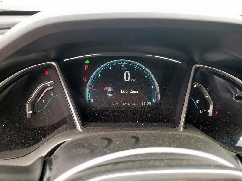 Photo 9 from auction – 2018 HONDA CIVIC EX with VIN 19XFC2F72JE018428