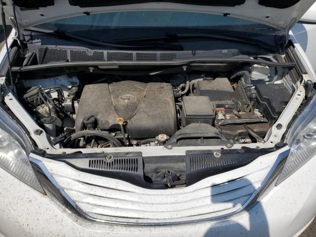 Photo 12 from auction – 2017 TOYOTA SIENNA LE with VIN 5TDKZ3DC9HS877101