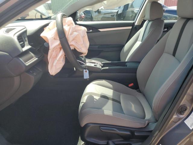Photo 7 from auction – 2018 HONDA CIVIC LX with VIN 19XFC2F57JE034185