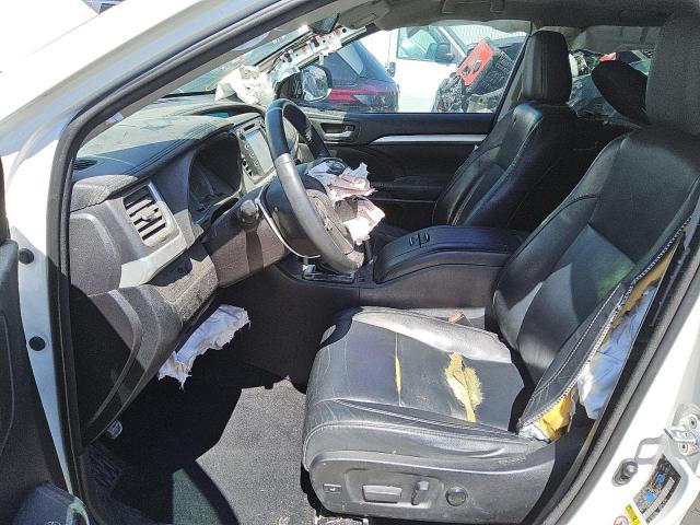 Photo 7 from auction – 2016 TOYOTA HIGHLANDER XLE with VIN 5TDKKRFH3GS127966