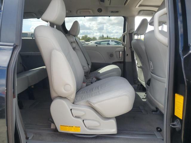 Photo 11 from auction – 2011 TOYOTA SIENNA XLE with VIN 5TDYK3DC0BS026844
