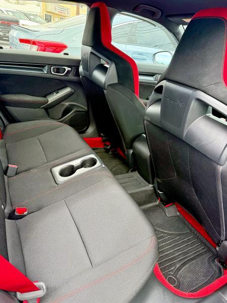 Photo 6 from auction – 2023 HONDA CIVIC TYPE with VIN JHMFL5G40PX000099