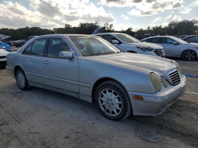 Фото 4 с аукциона – 2001 MERCEDES-BENZ E 320 с VIN WDBJF65J41B243029