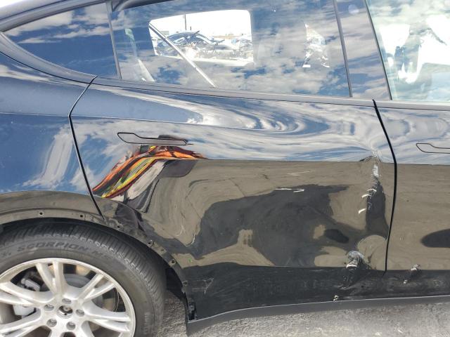 Photo 10 from auction – 2024 TESLA MODEL Y with VIN 7SAYGDEE6RA237634
