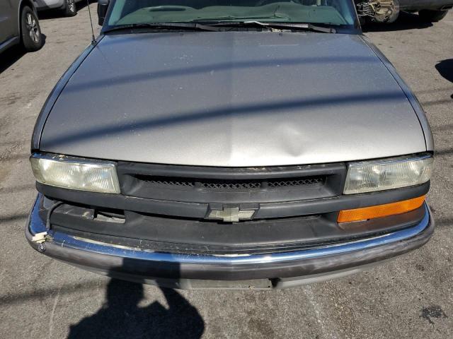 Photo 12 from auction – 2000 CHEVROLET BLAZER with VIN 1GNCS18W1YK259268