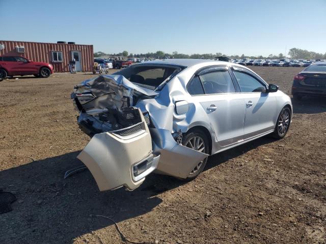 Photo 3 from auction – 2015 VOLKSWAGEN JETTA BASE with VIN 3VW2K7AJ7FM214361