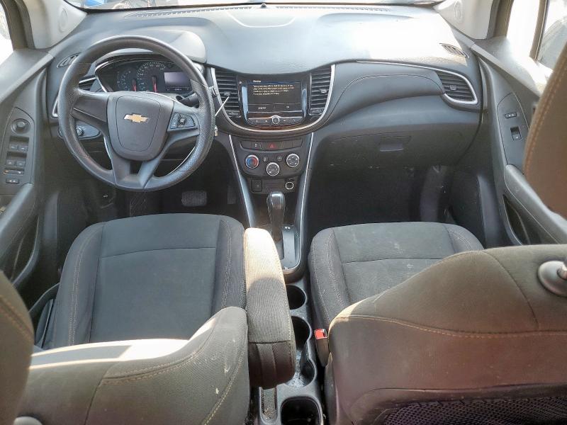 Photo 8 from auction – 2019 CHEVROLET TRAX LS with VIN 3GNCJKSB0KL304575