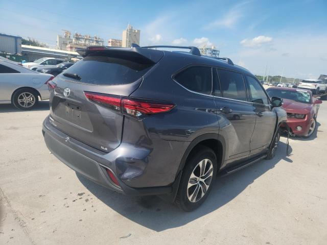 Photo 3 from auction – 2021 TOYOTA HIGHLANDER with VIN 5TDGZRAH7MS061345