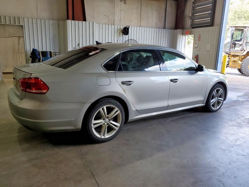 Photo 3 from auction – 2014 VOLKSWAGEN PASSAT SEL with VIN 1VWCN7A38EC044735