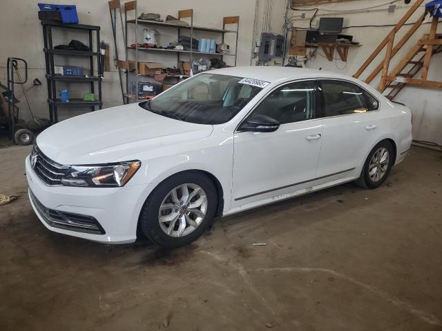 Photo 1 from auction – 2016 VOLKSWAGEN PASSAT S with VIN 1VWAS7A35GC034084