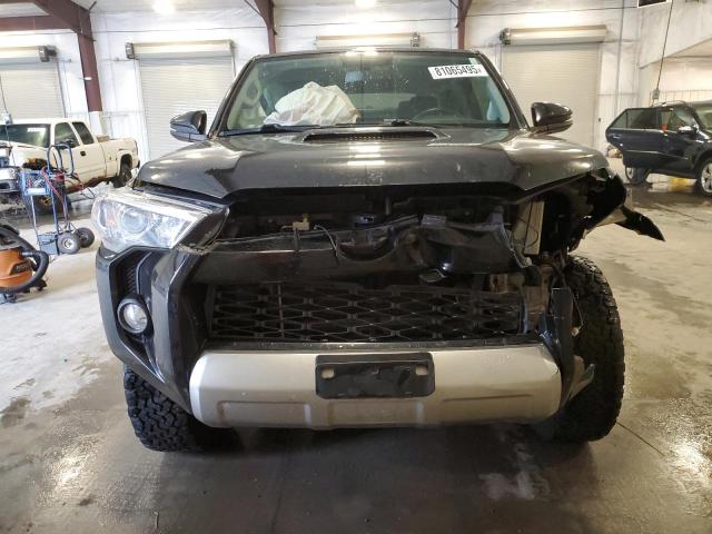 Zdjęcie 5 z aukcji – 2018 TOYOTA 4RUNNER SR z VIN JTEBU5JR2J5589608